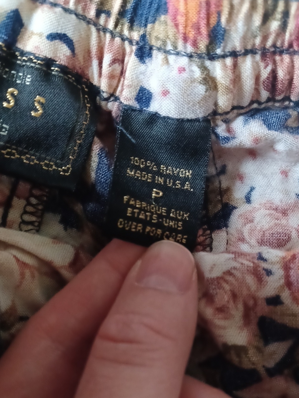๐ 3/$15 ๐ Express Floral Pleated Maxi Skirt - Picture 7 of 12